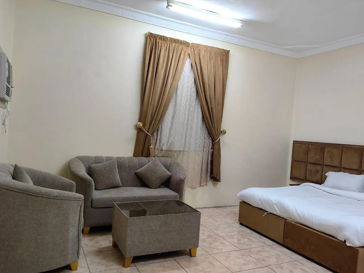 منازل الجابرة شقة مكونة غرفة و صالة ومطبخ و دورة مياه Medina 0*,  Saoedi-Arabië